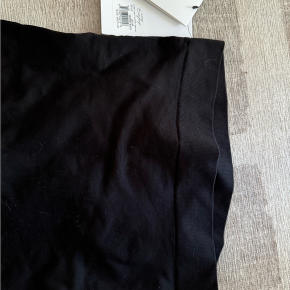 Blanqi maternity leggings size med. never worn! - Picture 3 of 4